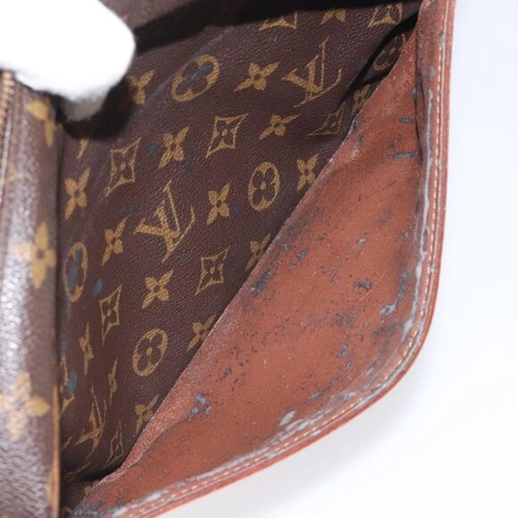 LOUIS VUITTON Monogram Compiegne 28 Clutch Bag - Picture 11 of 16